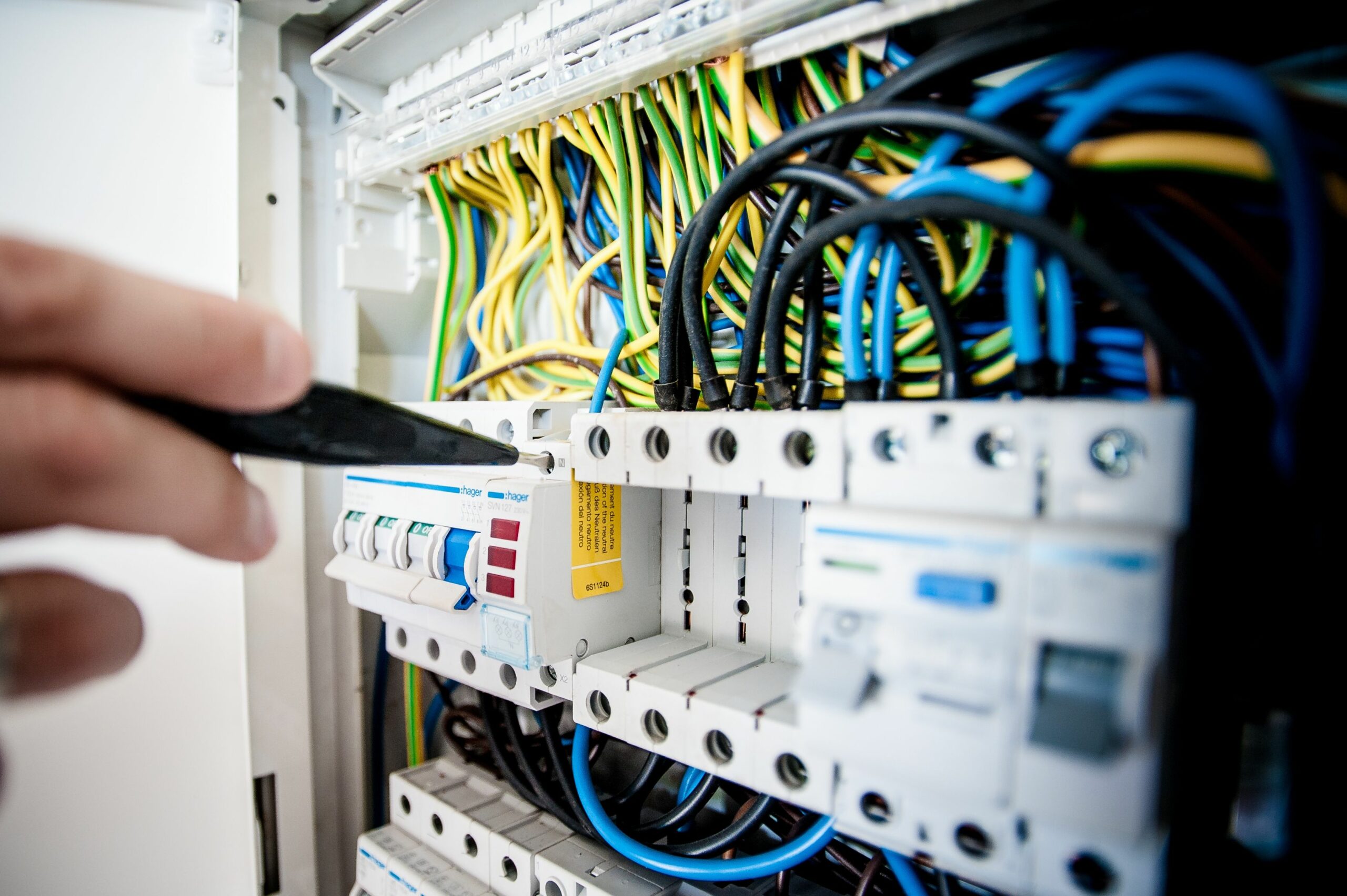 Home Mise aux normes d’une installation électrique par un professionnel